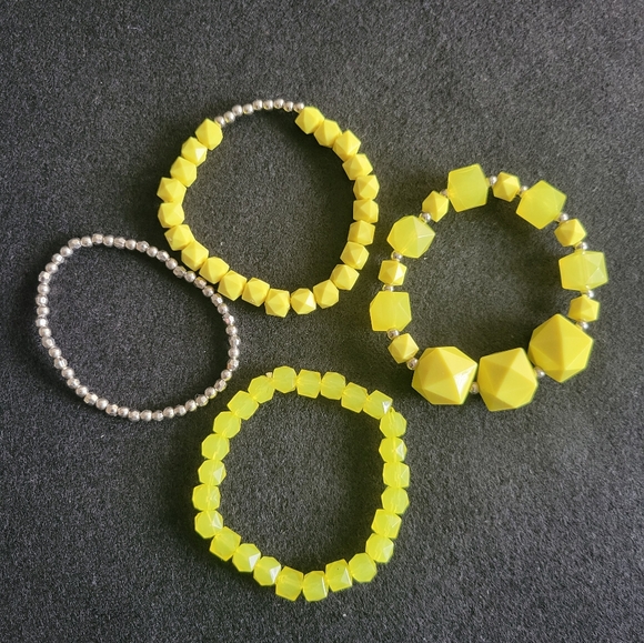 Necklace, bracelets and earrings - Picture 2 of 2